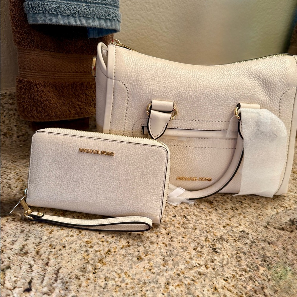 Michael kors purse and wallet set new white